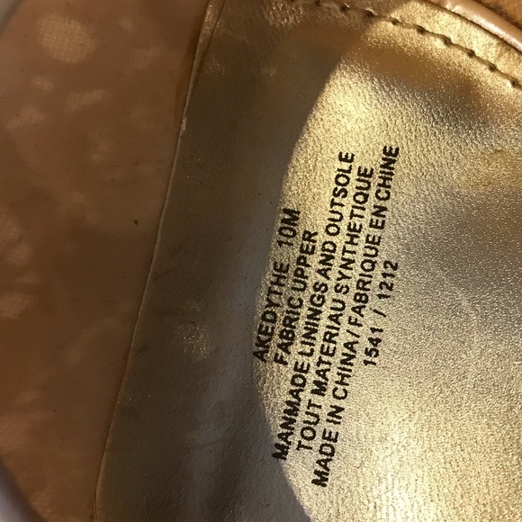 NEW Anne Klein Ivory Lace Shoes - Picture 6 of 13